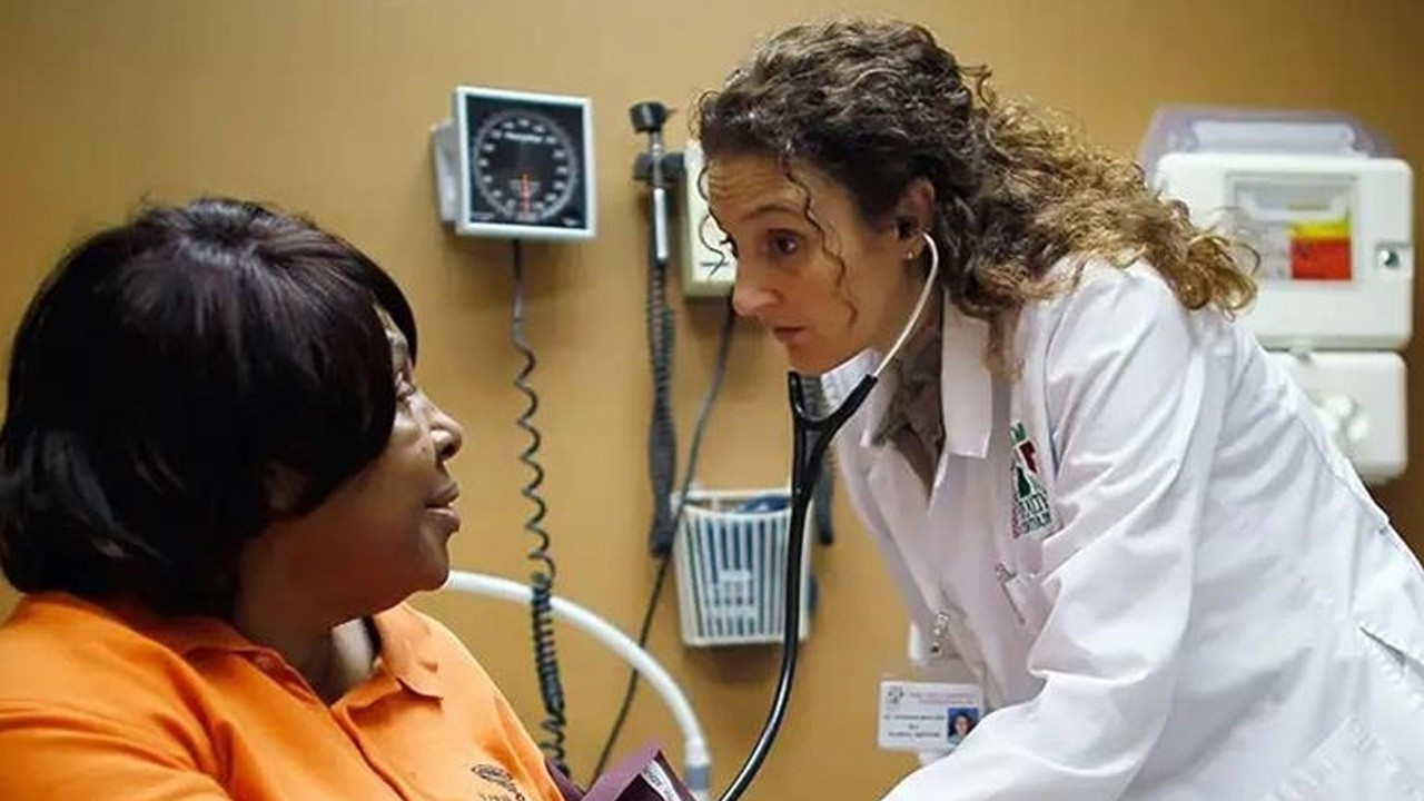 ABD’de sağlık depremi! 20 bin kişiyle yollar ayrılıyor