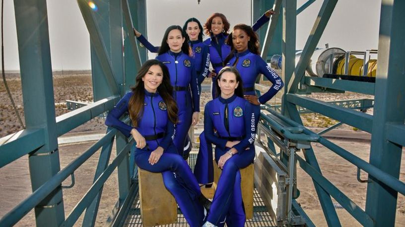 Blue Origin ünlü kadınları uzaya taşıdı