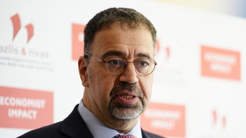 Nobelli Acemoğlu: Dijital devlerin reklam gelirlerine yüzde 50 vergi konulmalı