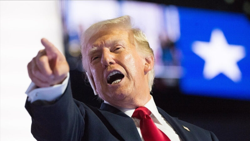 Trump’tan 5 milyon dolara oturum hakkı! ‘Altın Kart’ tanıtıldı