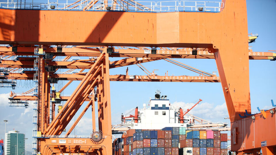 Dış ticaret açığında ılımlı gerileme