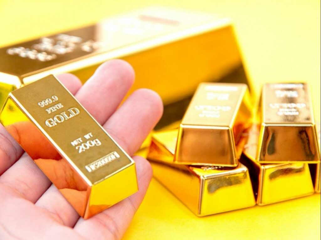 Altın ve Gümüş Rekor Kırdı: Enflasyon Korkusu Geri mi Döndü?