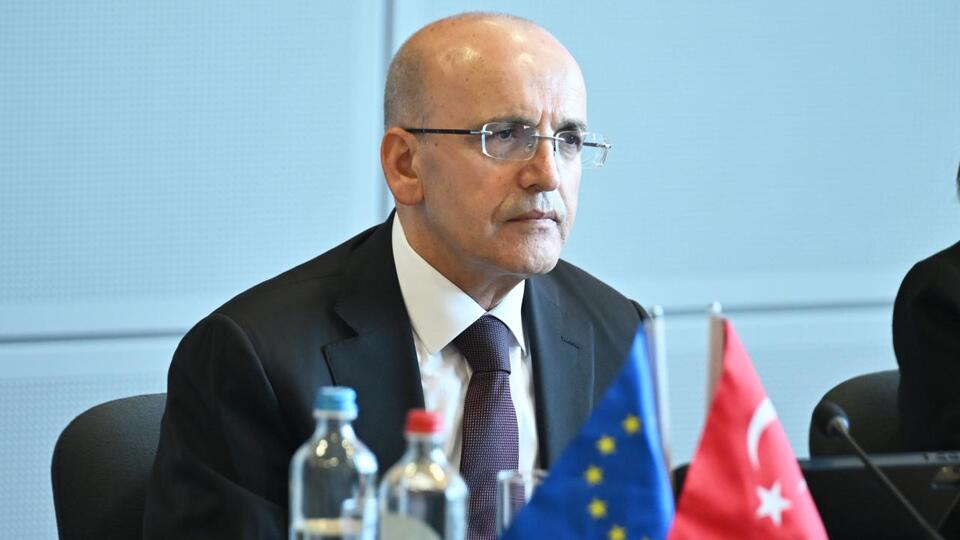 Şimşek: Cari açık belirgin şekilde geriledi