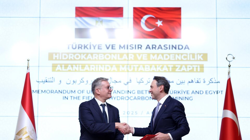 Türkiye’nin FSRU gemisi Mısır’da görev yapacak