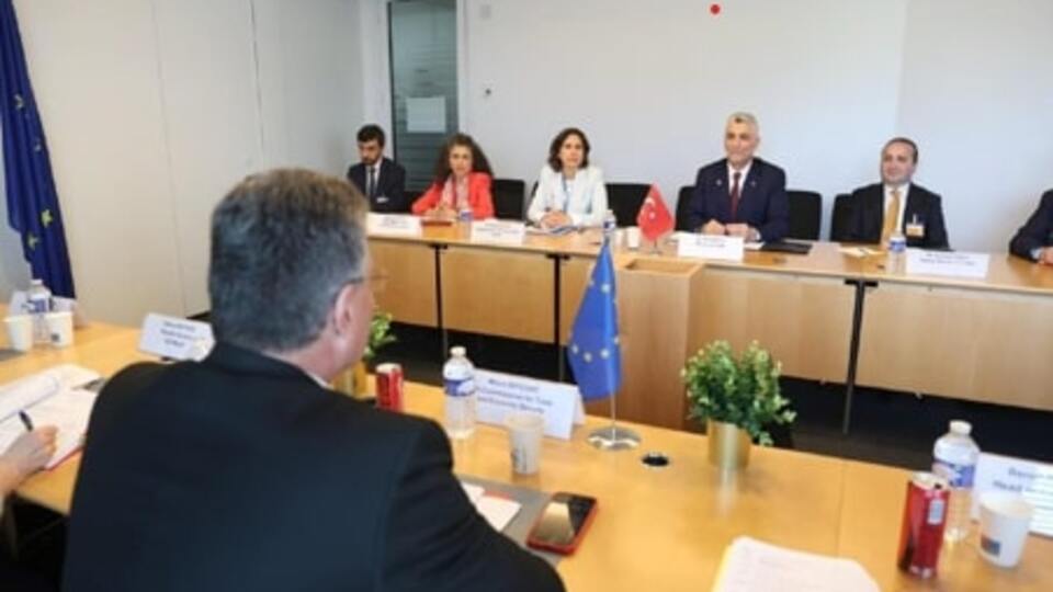 Bakan Bolat, AB ile ticaret gündemini görüştü