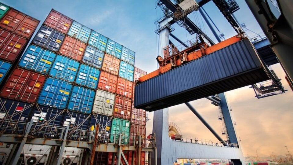 Cari dengede iki yılın en yüksek aylık açığı