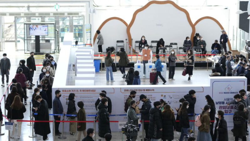 Güney Kore sandık başında